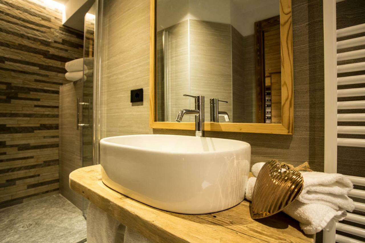Alpine Rooms Guesthouse Breuil-Cervinia Kültér fotó