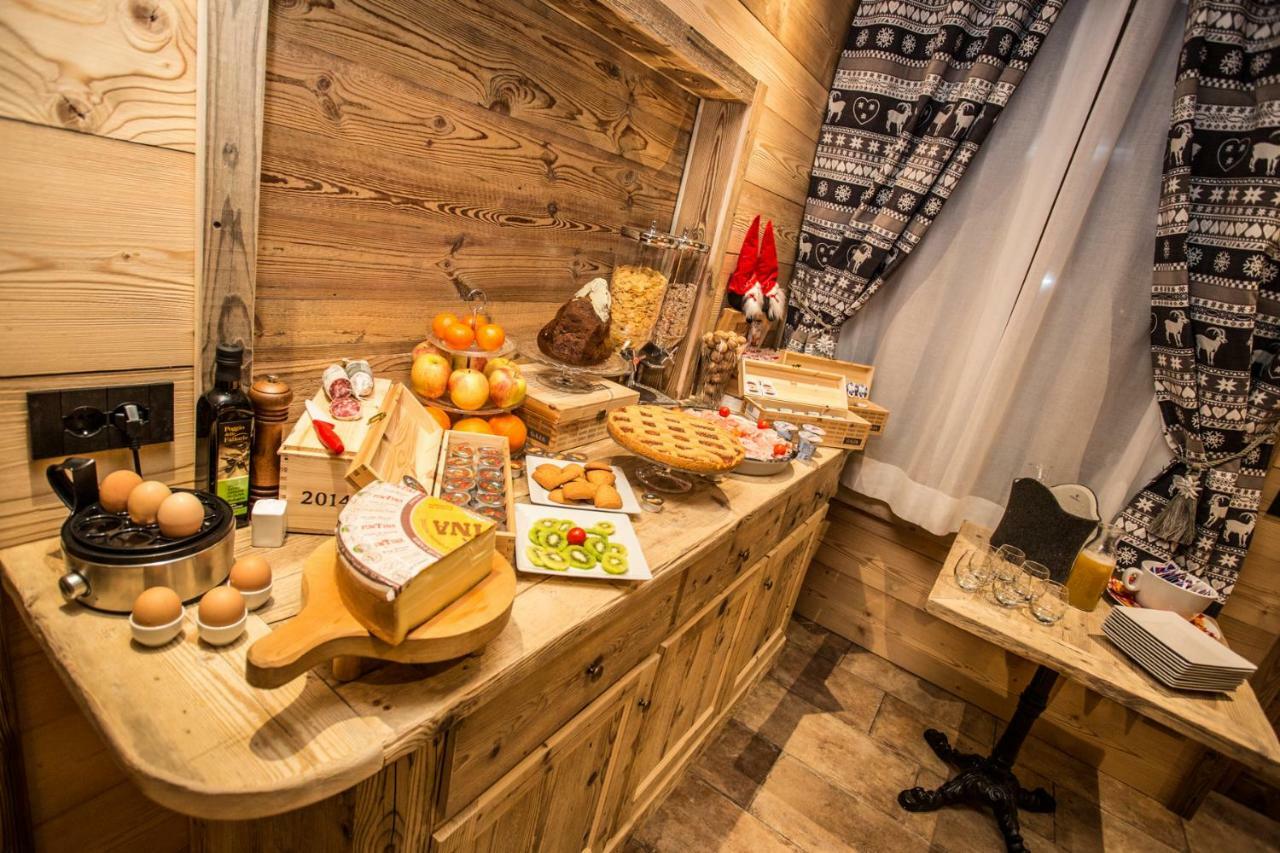 Alpine Rooms Guesthouse Breuil-Cervinia Kültér fotó