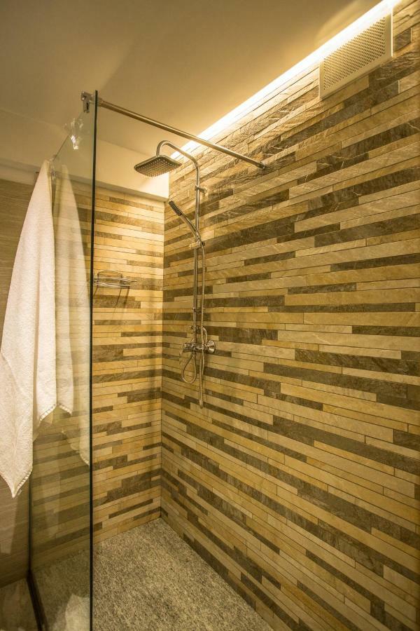 Alpine Rooms Guesthouse Breuil-Cervinia Kültér fotó