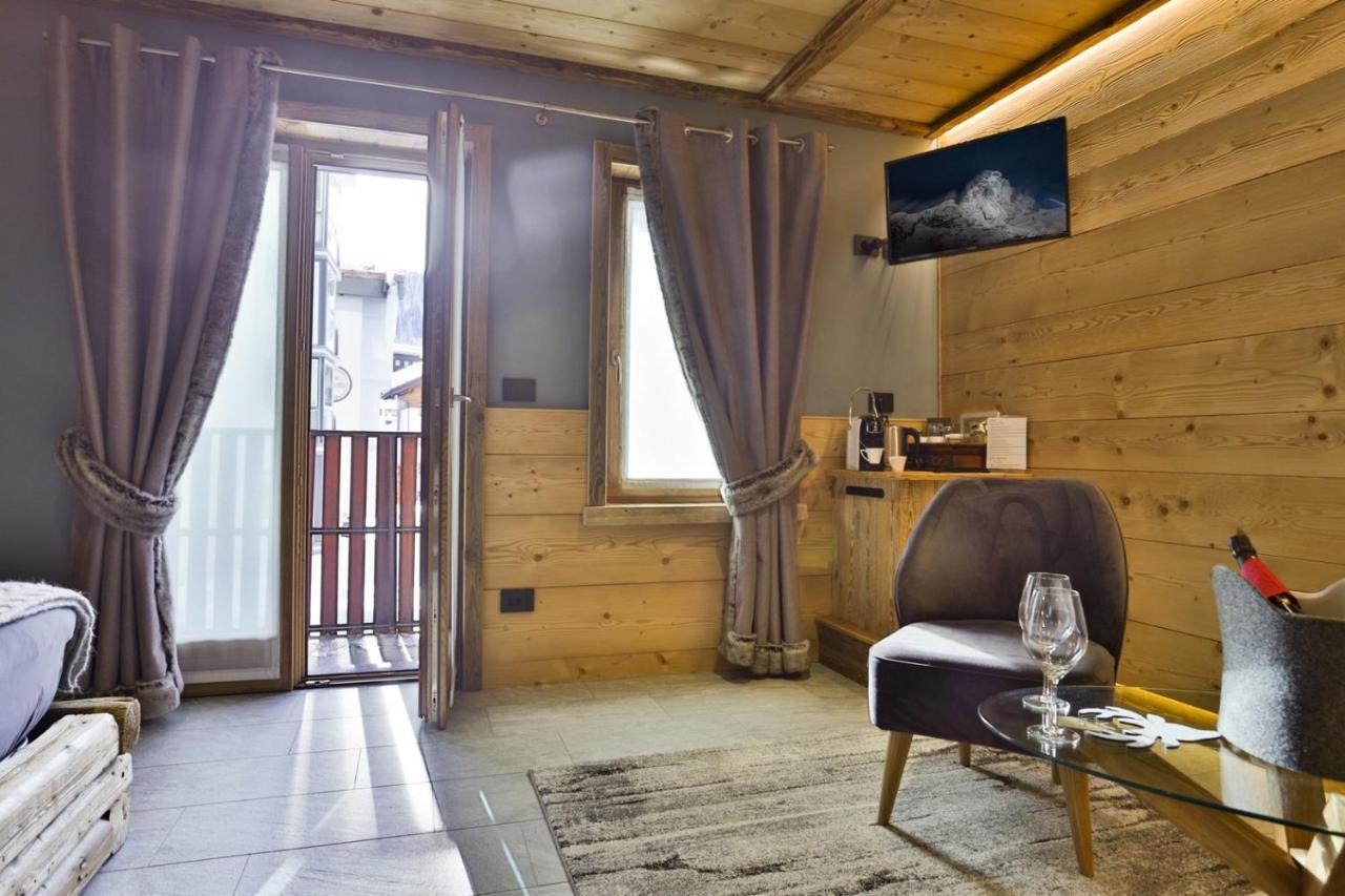 Alpine Rooms Guesthouse Breuil-Cervinia Kültér fotó